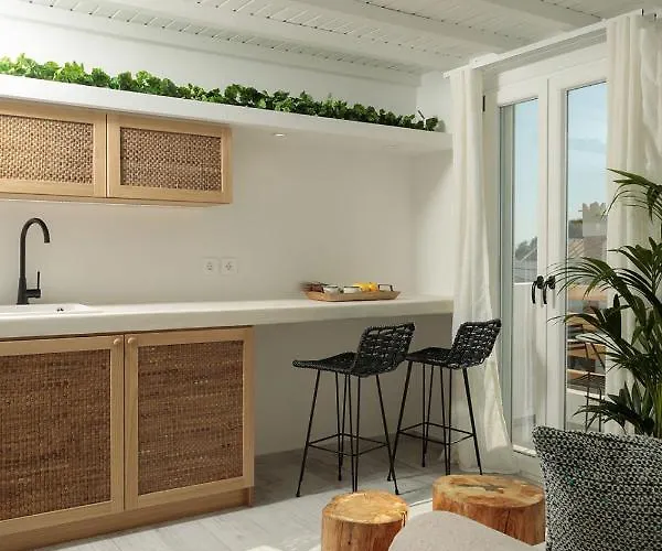 Hermes Luxury Naxos City