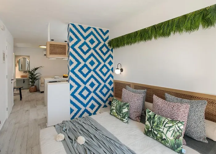 Hermes Luxury * Naxos City