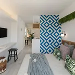 Hermes Luxury Apartment