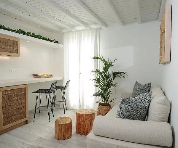 Hermes Luxury Apartment